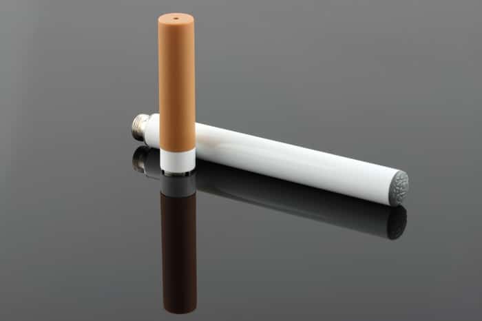Pourquoi-la-e-cigarette-n'arrêtera-pas-les-vrais-fumeurs-(1)