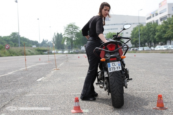 Le permis moto accéléré, un examen intensif et exigeant 2
